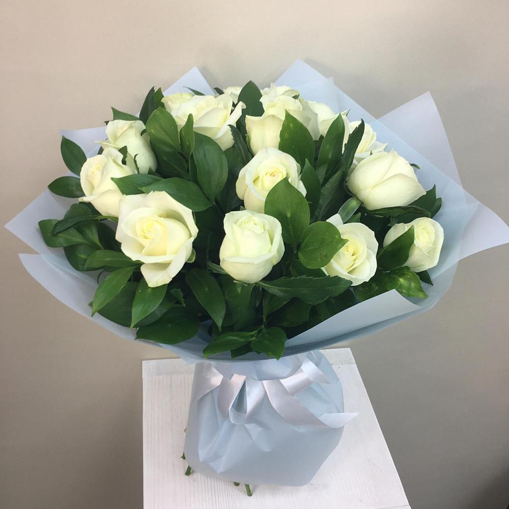 Букет 15 Белых роз Проуд в Шерловой Горе