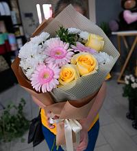 Букет цветов из:  Герберы, Розы и Хризантемы в Шерловой Горе