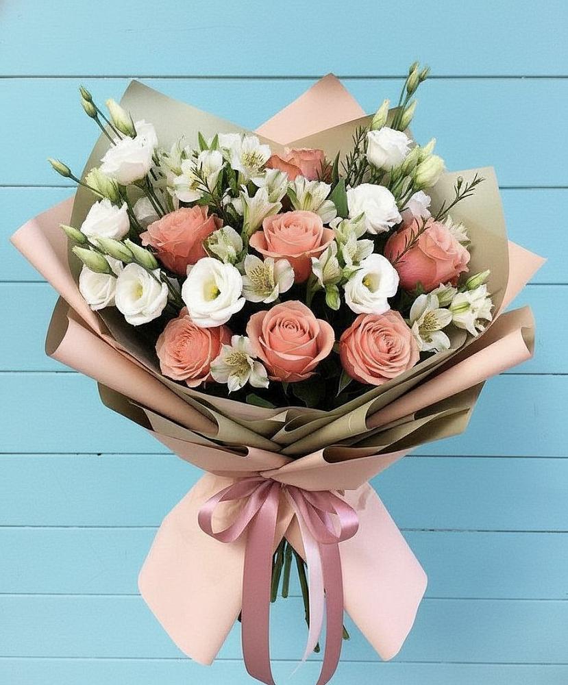 Букет цветов из: Розы, Альстромерии и Лизиантусы в Шерловой Горе