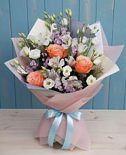 Букет цветов из:  Лизиантусы, Розы, Альстромерии и Гипсофила в Шерловой Горе