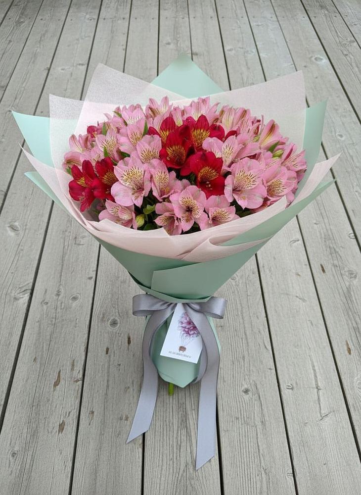 Букет цветов из: Альстромерии в Шерловой Горе