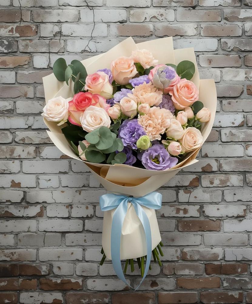 Букет цветов из: Розы, Лизиантусы и Гвоздики в Шерловой Горе