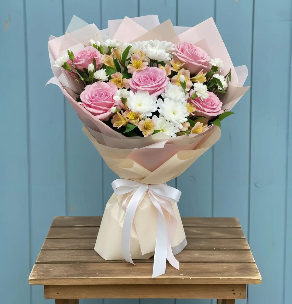 Букет цветов из: Гвоздики, Орхидеи и Розы в Шерловой Горе