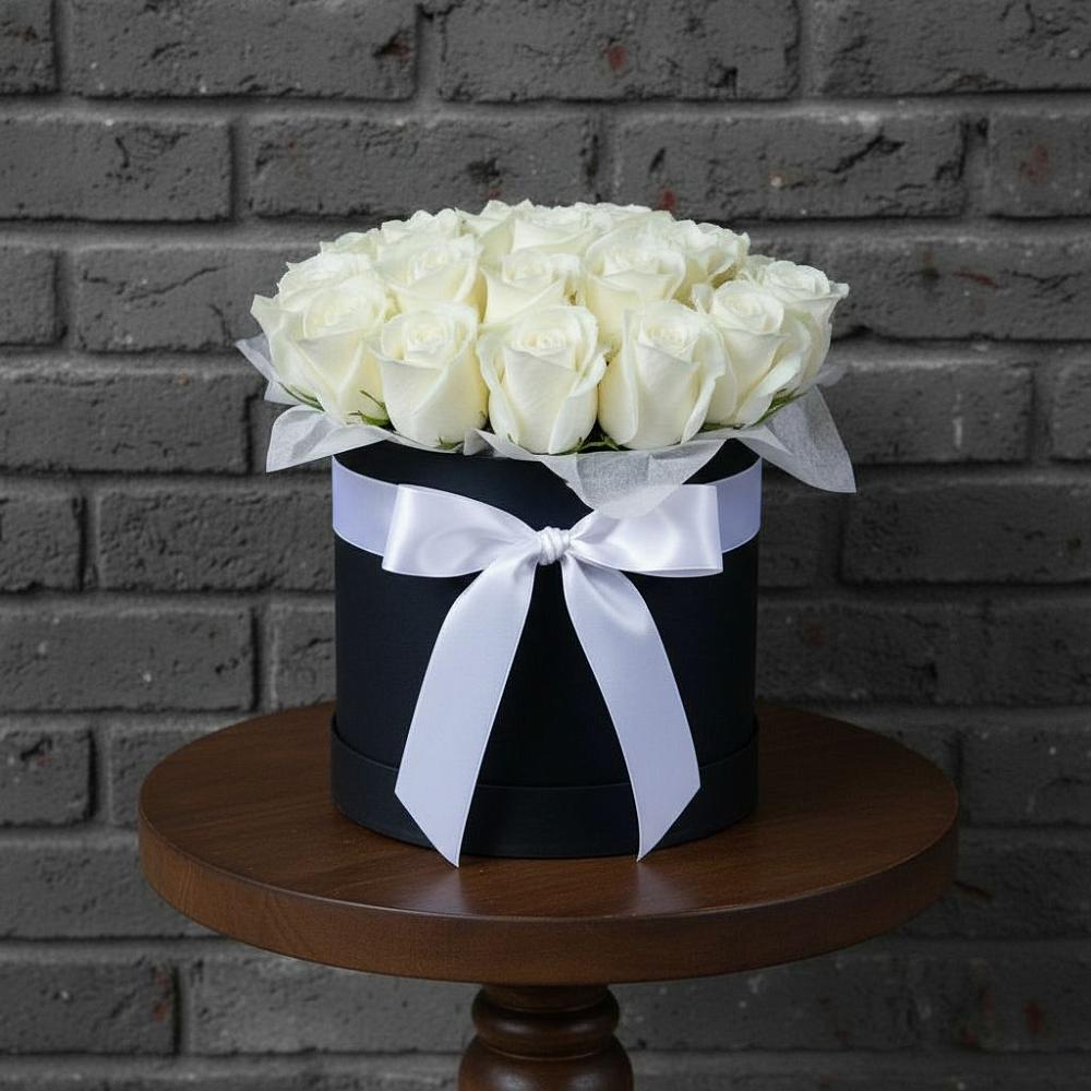 Цветочная композиция из Розы в шляпной коробке в Шерловой Горе