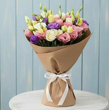 Букет цветов из:  Лизиантусы в Шерловой Горе