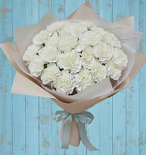 Букет цветов из:  Гвоздики в Шерловой Горе