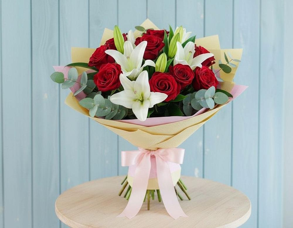 Букет цветов из: Лилии и Розы в Шерловой Горе